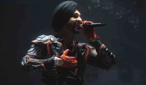 Diljit Dosanjh introduces his family for the first time at UK concert; emotional fans can't stop gushing over him