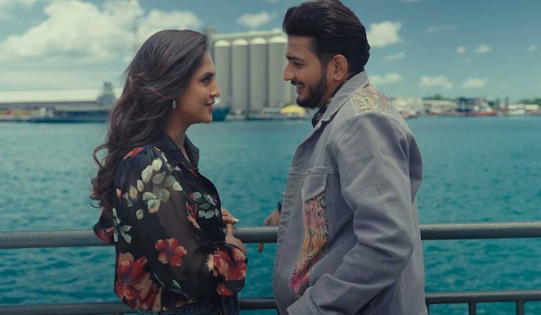 Munawar Faruqui and Krystle D'Souza in a still from First Copy Season 2