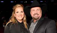 https://images.ottplay.com/images/big/garth-brooks-with-wife-thisha-yearbook-1709237901.jpeg