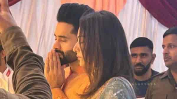 Amid wedding rumours, Rakul Preet Singh-Jackky Bhagnani visit Ram Mandir Replica Rath