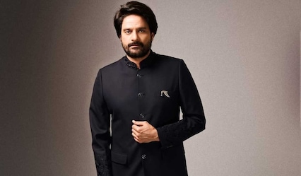 From Khatta Meetha to Jewel Thief: Jaideep Ahlawat's evolution as the ultimate villain