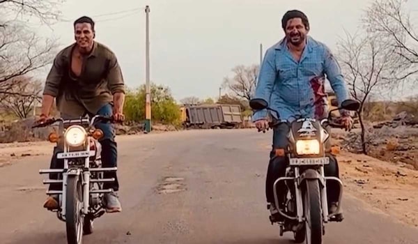 Akshay Kumar and Arshad Warsi on the sets of Jolly LLB 3