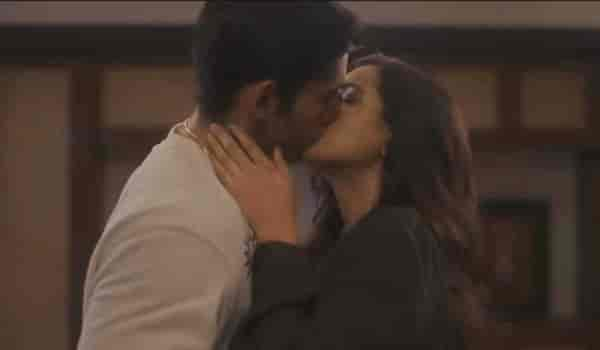 Karmma Calling – Varun Sood’s special introduction as Ahaan Kothari | WATCH steamy chemistry between Varun Sood and Namrata Sheth