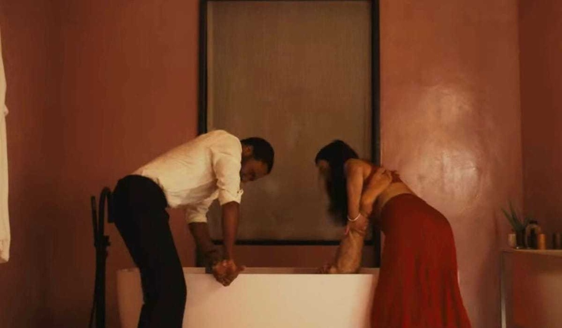 Mr. and Mrs. Smith trailer – Did Donald Glover and Maya Erskine brutally murder someone in the bathtub?