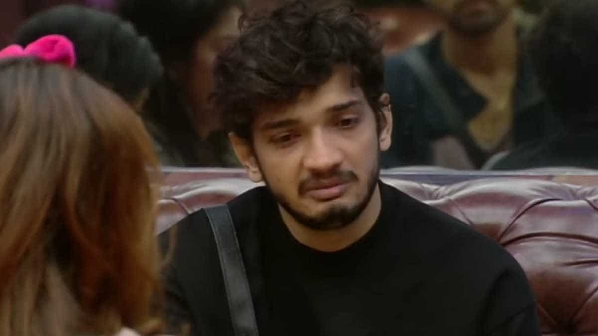 Bigg Boss 17 - Munawar Faruqui takes a dig at BB; says 'Mere ek do makaan ujaad diye'