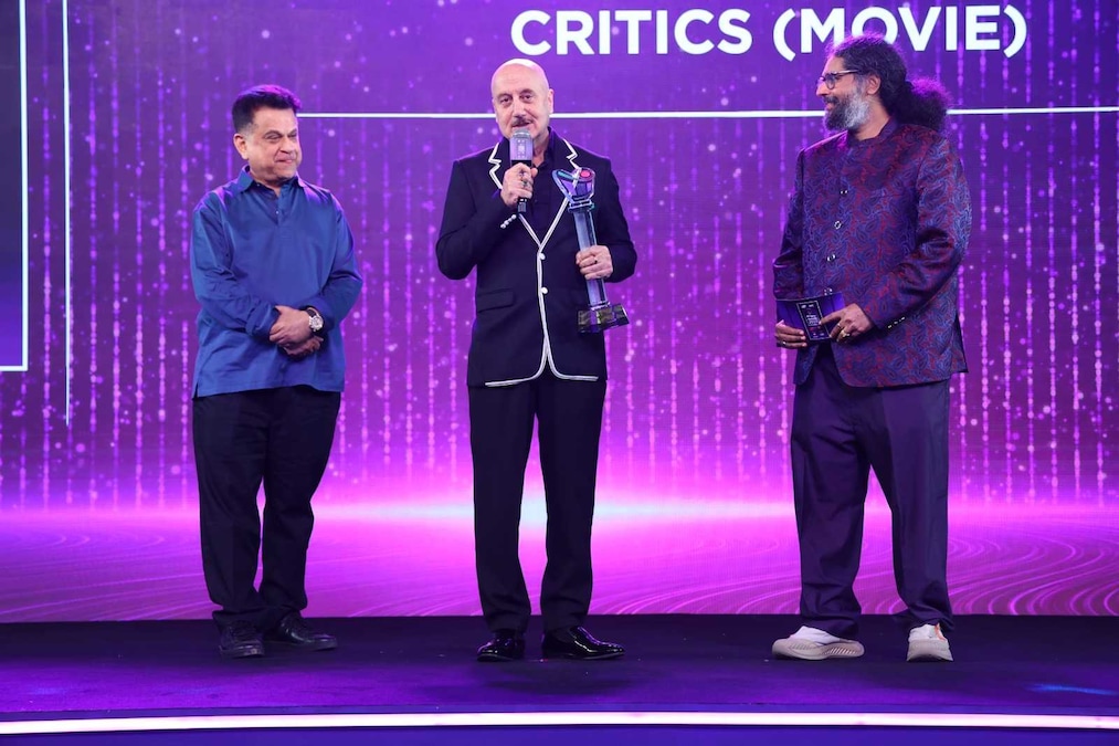 OTTplay Awards 2025: Anupam Kher wins Best Actor (Male) Critics for Vijay 69 and The Signatur