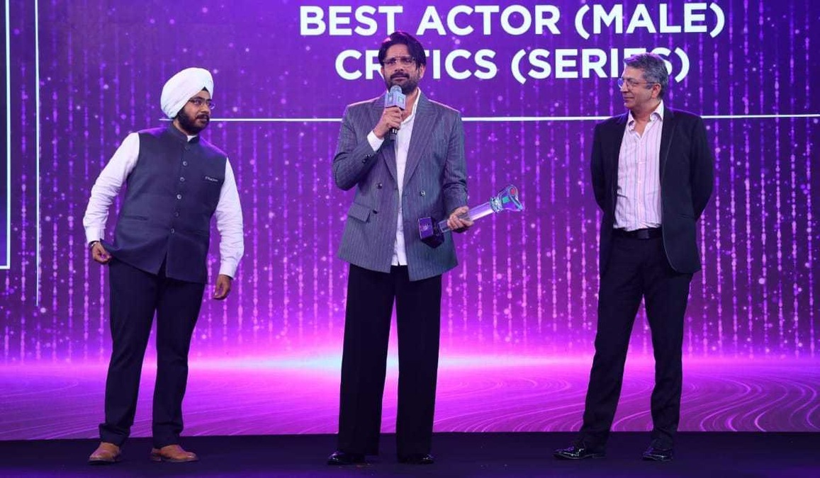 OTTplay Awards 2025: Aparshakti Khurana gives a big shout out to Jaideep Ahlawat for winning award for Pataal Lok Season 2 | Watch