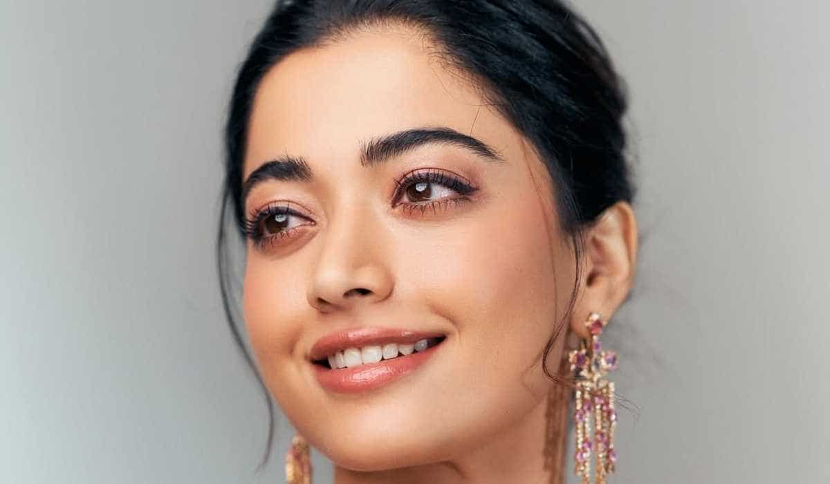 https://www.mobilemasala.com/film-gossip/Rashmika-Mandanna-Addresses-Animal-Controversy-We-All-Have-Shades-of-Grey-i385792