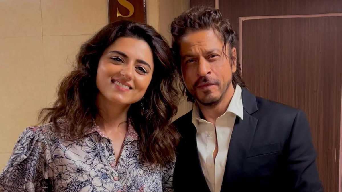 'Jawan ki mummy' Ridhi Dogra is proud of 'son' Shah Rukh Khan; watches his new movie Dunki