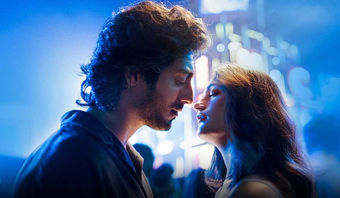 Saiyaara review: Mohit Suri’s old-school romance gets a fresh coat with Ahaan Panday and Aneet Padda