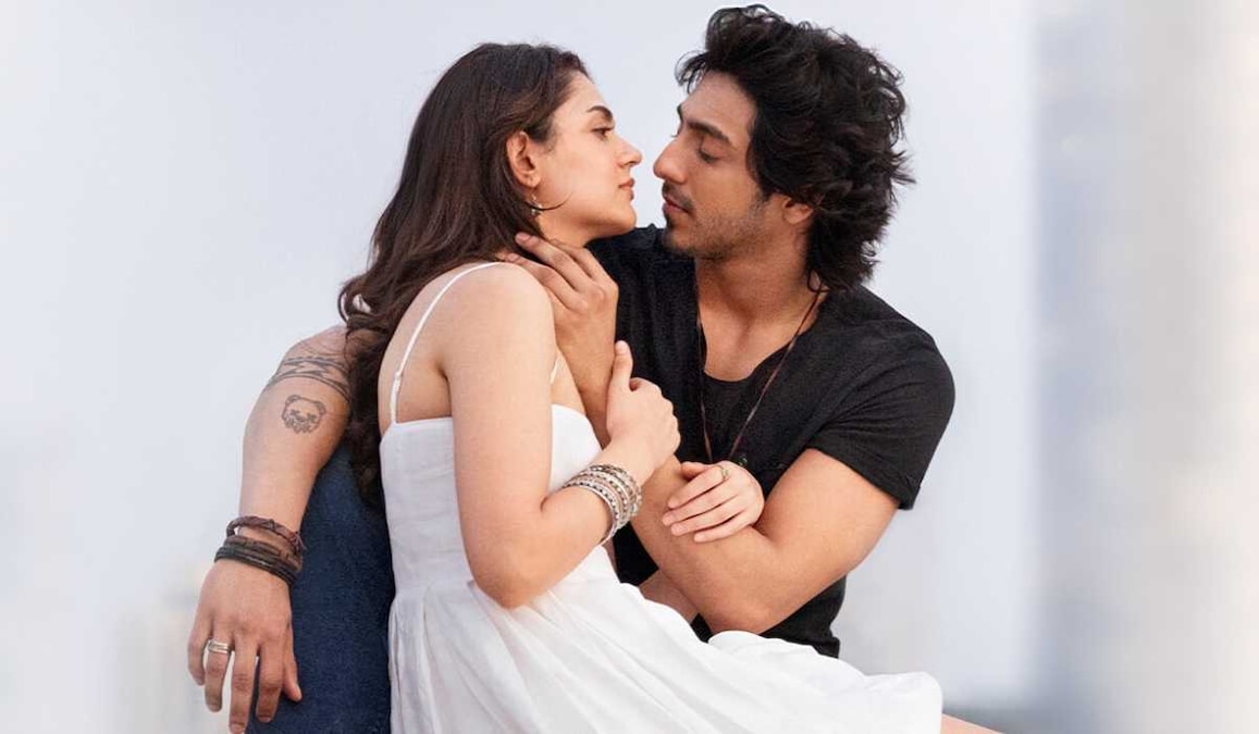 Saiyaara box office day 4: Ahaan Panday and Aneet Padda's romantic drama hits Rs. 100 crore mark, beats Kesari 2 and Jaat in just four days