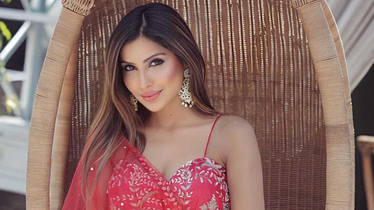 https://www.mobilemasala.com/film-gossip/Bigg-Boss-OTT-3---How-will-Sana-Sultan-handle-controversies-on-the-reality-show-She-reveals-here-Exclusive-i274475