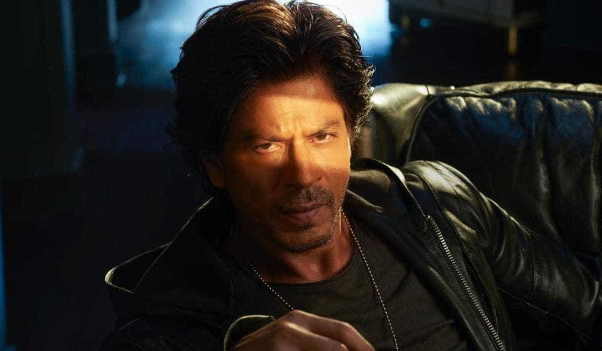 https://www.mobilemasala.com/film-gossip/Shah-Rukh-Khan-to-fly-to-the-US-for-emergency-medical-treatment-What-went-wrong-i285294