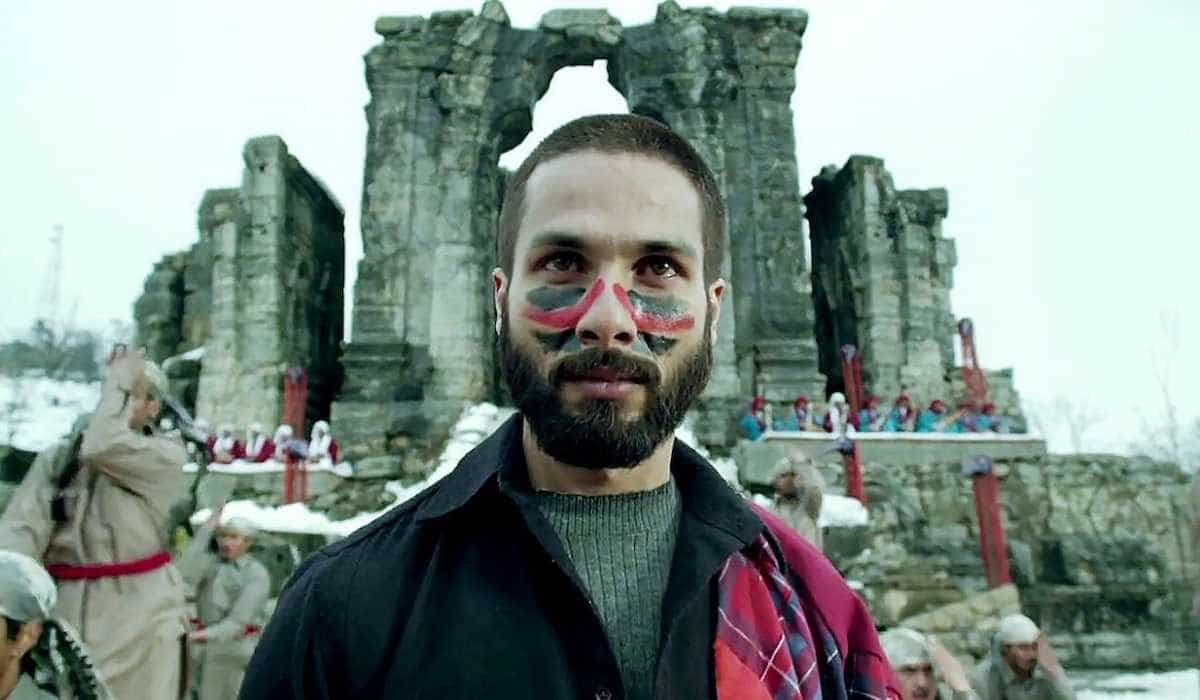 https://www.mobilemasala.com/movies/Haider-turns-10-Shahid-Kapoors-bold-role-on-Shakespeare-tragedy-in-the-heart-of-Kashmir-i304678