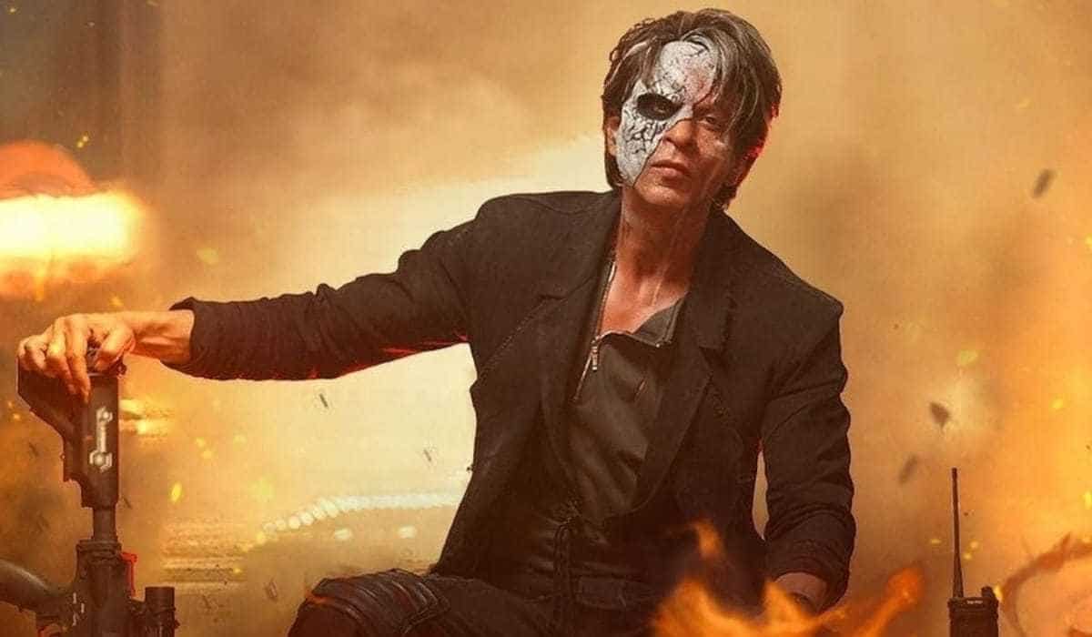 https://www.mobilemasala.com/film-gossip/Did-you-know-THIS-British-cricketer-wants-Shah-Rukh-Khan-to-play-his-biopic-Currently-hes-playing-in-IPL-guess-who-i255759