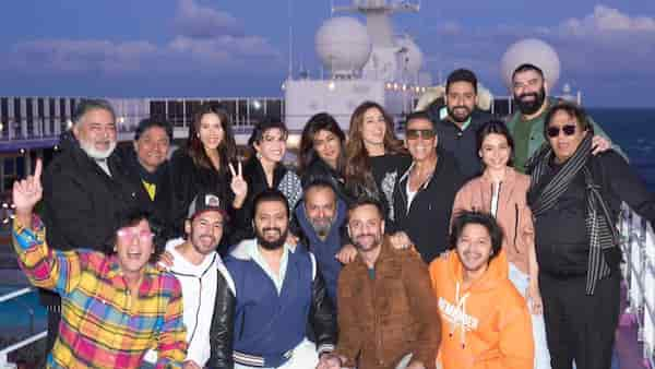 Housefull 5: Akshay Kumar, Abhishek Bachchan and co. promise 'biggest wave of laughter and madness' | See pic