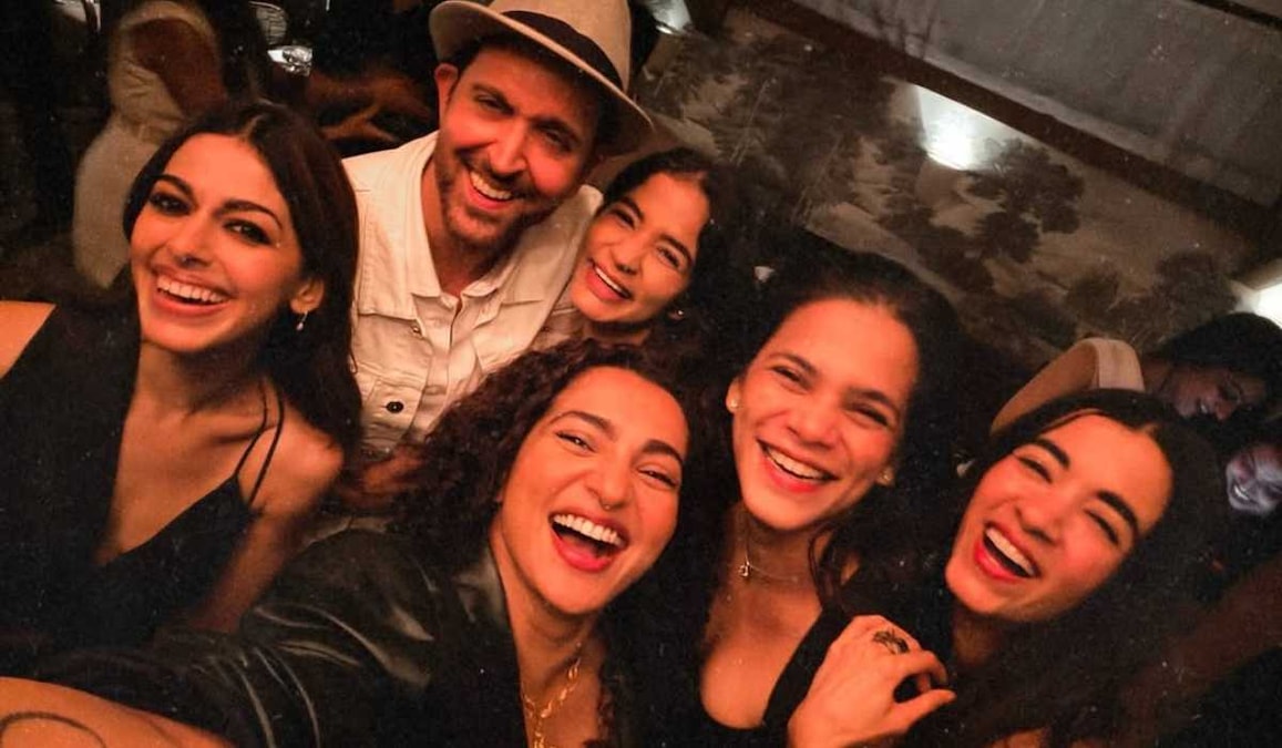 Parvathy Thiruvothu drops first photos of Storm team, posing with Hrithik Roshan and Saba Azad