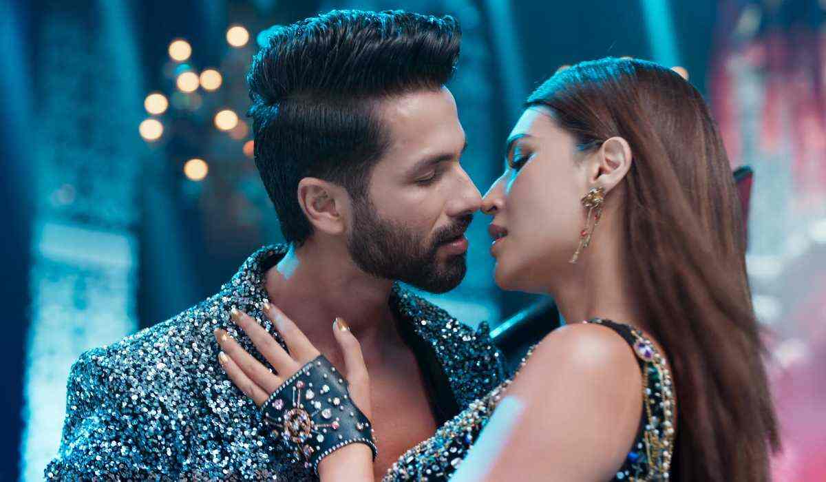 Teri Baaton Mein Aisa Uljha Jiya song ‘Tum Se’ OUT! Watch Kriti Sanon and Shahid Kapoor shine in love