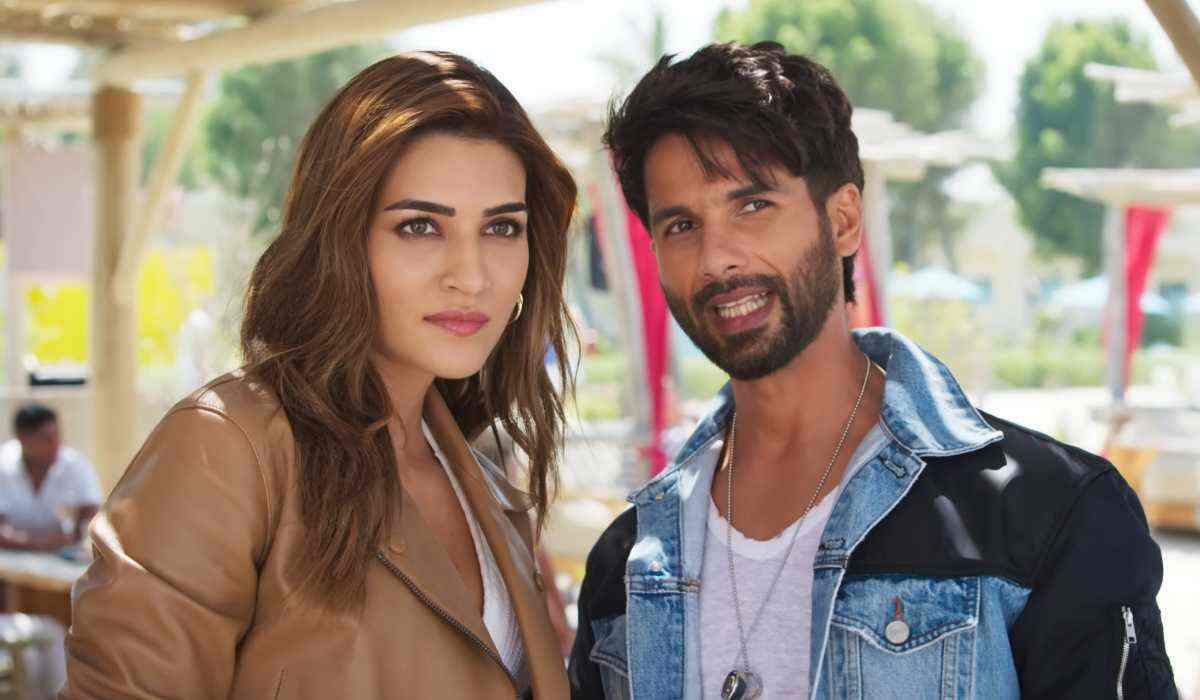 Teri Baaton Mein Aisa Uljha Jiya - CBFC mandates to cut 9-second 'lovemaking scene' of Shahid Kapoor and Kriti Sanon; details inside