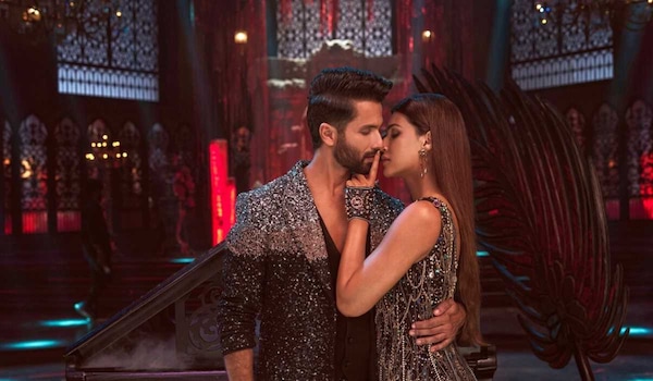 Teri Baaton Mein Aisa Uljha Kiya lands on OTT - Here's where you can stream Shahid Kapoor and Kriti Sanon's sci-fi rom-com online