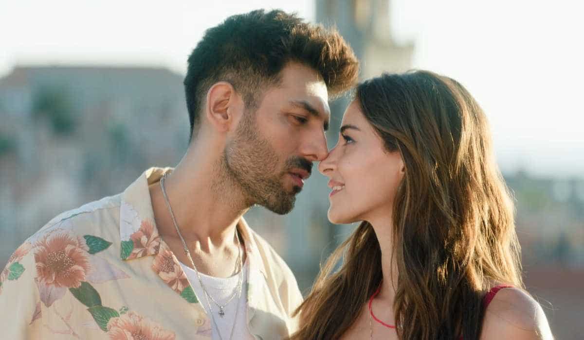 Tu Meri Main Tera Main Tera Tu Meri song Hum Dono: Kartik Aaryan & Ananya Panday