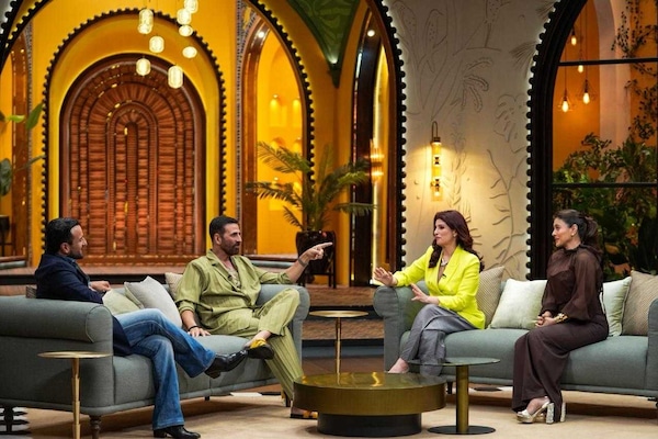 Akshay Kumar and Saif Ali Khan on Two Much with Kajol and Twinkle