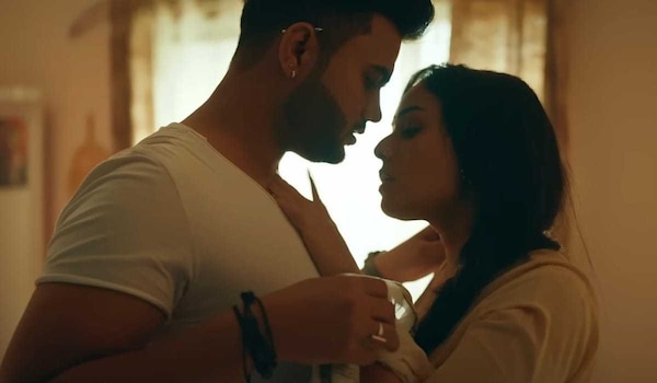 Kundi Mat Khadkao Raja on Ullu: Release date, plot, trailer, and more details about Naina Chhabra's erotic teacher-student series
