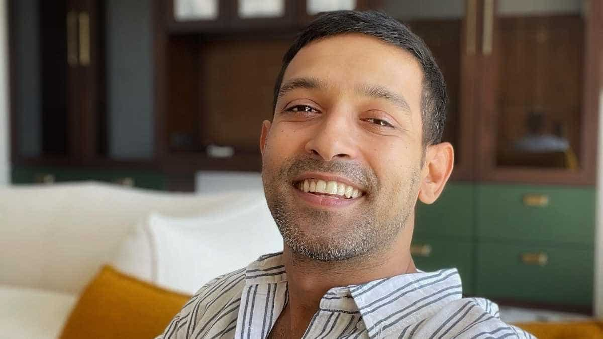 https://www.mobilemasala.com/film-gossip/Vikrant-Massey-says-he-wants-to-essay-characters-that-represent-the-common-man-I-want-to-inspire-my-audience-i297404