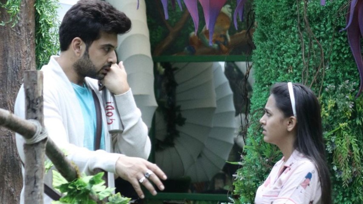 Bigg Boss 15 October 29 2021 written update: Tejasswi Prakash maintains her distance from Karan Kundrra