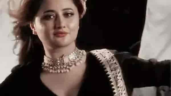 Bigg Boss 15: Rashami Desai FAILS to be among the most popular contestants even minutes before grand finale