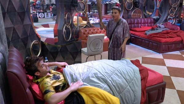 Bigg Boss 15 promo: Rakhi Sawant wakes up Umar Riaz, Karan Kundrra with a broom