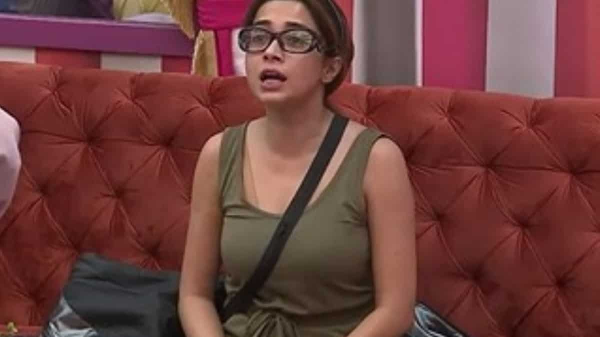 Bigg Boss 16 January 26, 2023 Highlights: Priyanka Chahar Chaudhary-Shiv Thakare fight for same room, Tina Datta spanks Archana Gautam Bigg Boss 16 January 26, 2023 Highlights: Priyanka Chahar Chaudhary-Shiv Thakare fight for same room, Tina Datta spanks Archana Gautam
