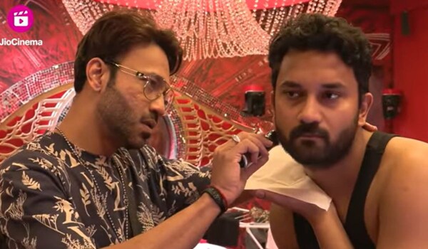 Bigg Boss 17- Vicky Jain exhibits bhaichaara, trims Arun Mashetty’s beard!