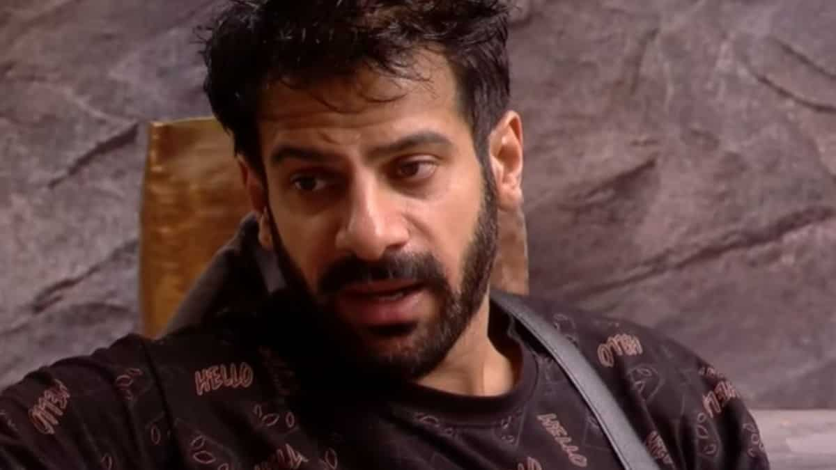 https://www.mobilemasala.com/film-gossip/Bigg-Boss-18-Karan-Veer-Mehra-blames-Shruthika-for-Chum-Darangs-changed-behaviour-Watch-i322806