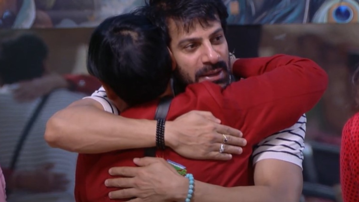 Bigg Boss 18: Karan Veer Mehra gets cutely awkward on meeting Chum Darang's mother | Watch