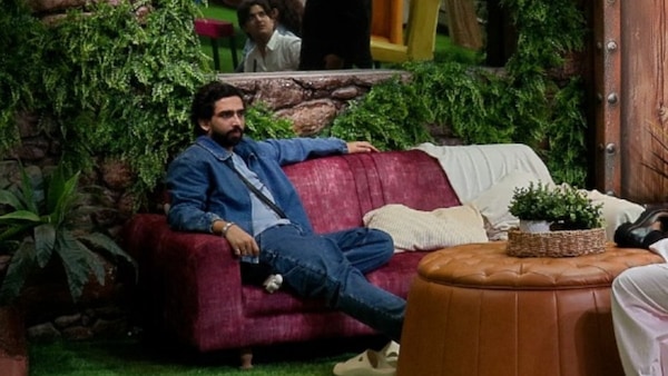 Bigg Boss 19: Amaal Mallik becomes captain after tough competition with Mridul Tiwari