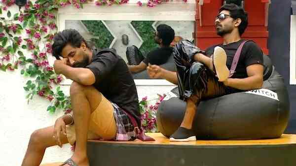 Bigg Boss Ultimate! Day 54: Sandy makes a wild card entry into the house; receives a grand welcome