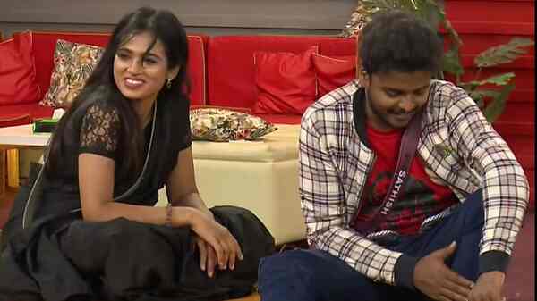 Bigg Boss Ultimate! Day 55: Ramya Pandian, Sathish get roasted by Sandy and Dheena during a task