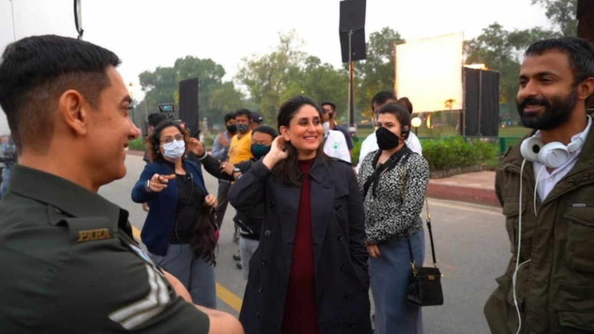 Laal Singh Chaddha BTS: Kareena Kapoor Khan poses candidly with Aamir Khan on the sets while pregnant with Jeh