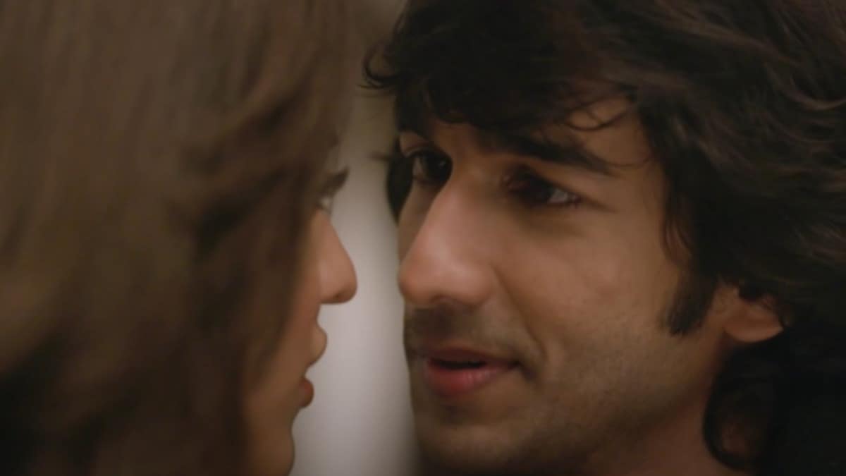 Campus Beats season 5 trailer: Fans cheer as Shantanu Maheshwari's Ishaan and Shruti Sinha's Netra officially become a couple!