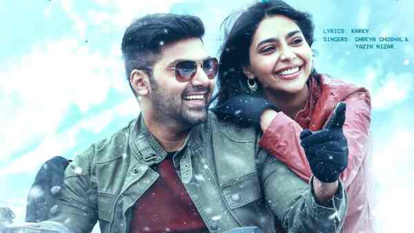 Team Captain unveils new poster: Arya, Aishwarya Lekshmi make for an adorable pair