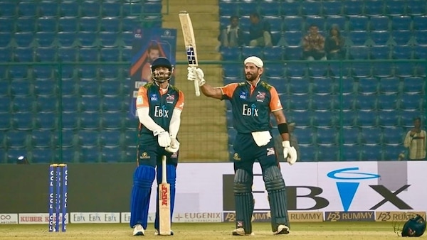 CCL 2025 Day 2: Match 4 Bhojpuri Dabanggs get the better of Mumbai Heroes in high-scoring contest