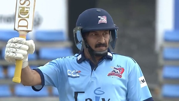 Manoj Tiwari celebrating his half century