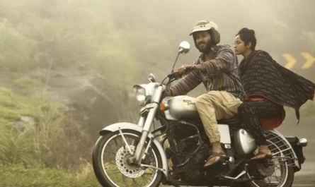 Which actor starred in the 2021 Tamil remake of the Malayalam film "Charlie"?