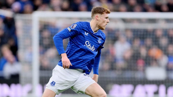 Jarrad Branthwaite will miss the match against Chelsea. Image | Everton