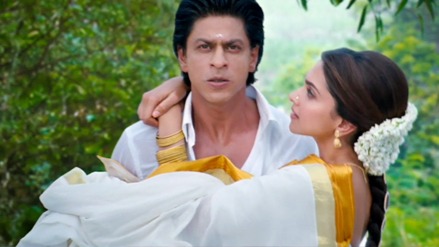 Chennai Express- carrying to temple scene