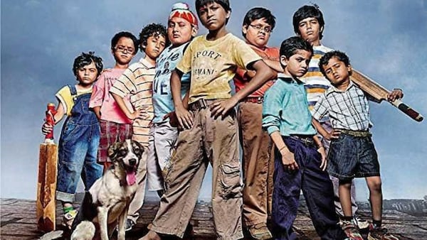Chillar Party gang with their pet dog, Bhidu
