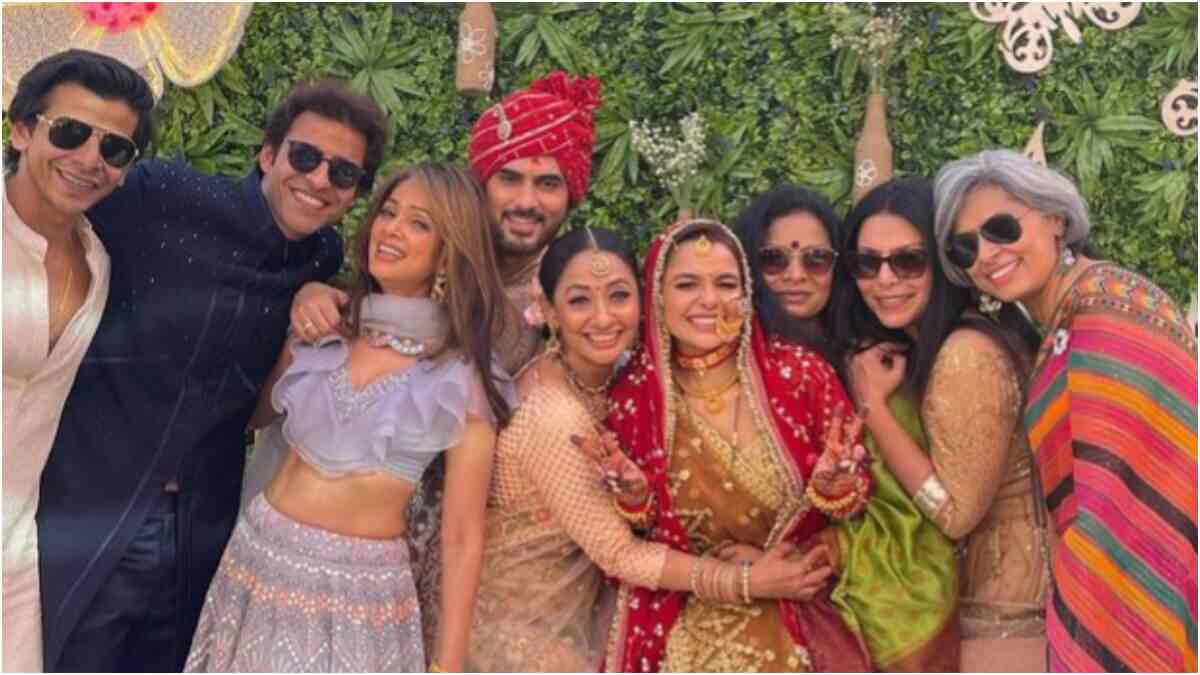 Chak De! India team reunite as Chitrashi Rawat ties the knot with Dhruvaditya Bhagwanani; see pics