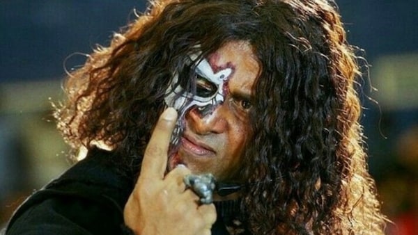 Chiyaan Vikram in and as Anniyan.