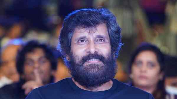 I make an effort to look my character, whether he is handsome or shabby: Vikram